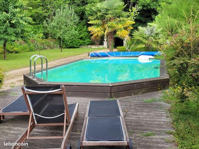Maison 8 pièces 249 m²