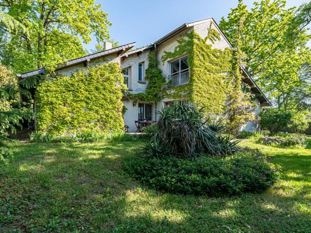 Maison 8 pièces 249 m²