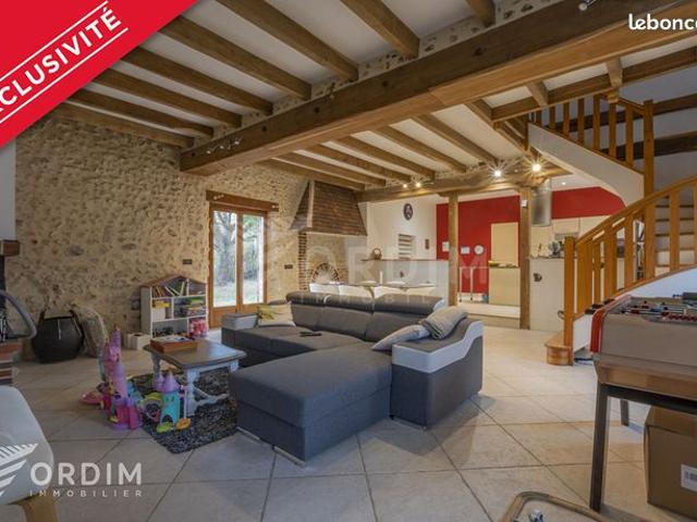 Maison 8 pièces 249 m²
