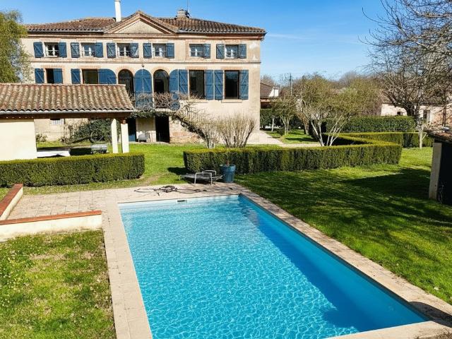 Maison 8 pièces 249 m²
