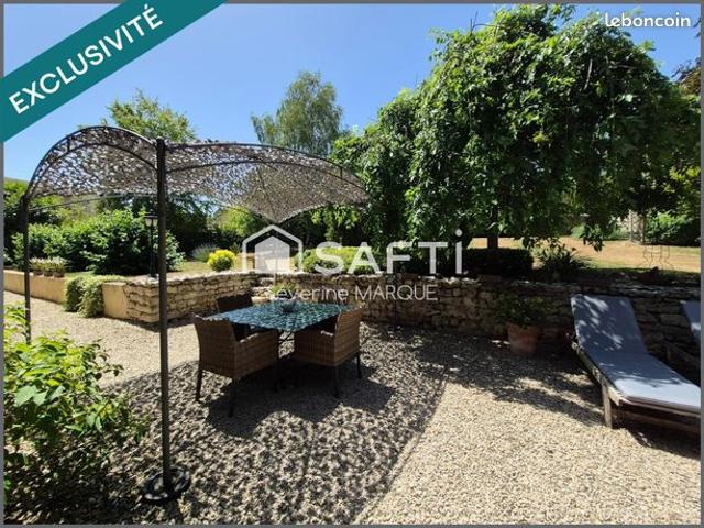 Maison 8 pièces 249 m²