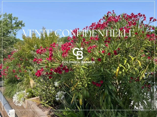 Maison 8 pièces 240 m²