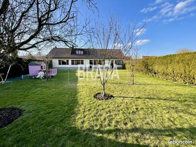 Maison 8 pièces 240 m²