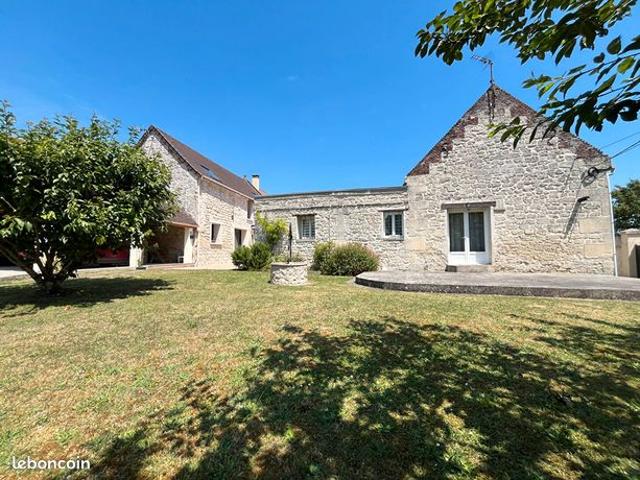 Maison 8 pièces 240 m²