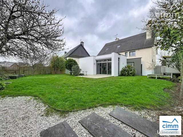 Maison 8 pièces 240 m²