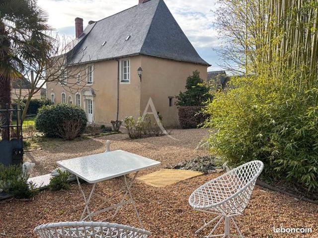 Maison 8 pièces 240 m²