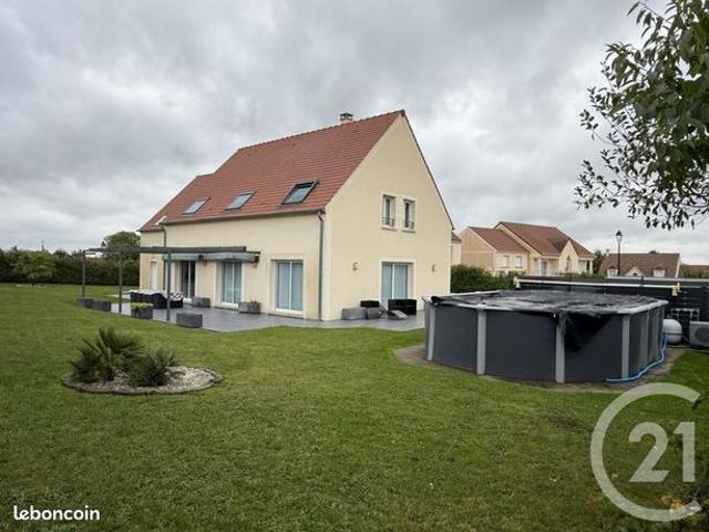 Maison 8 pièces 240 m²