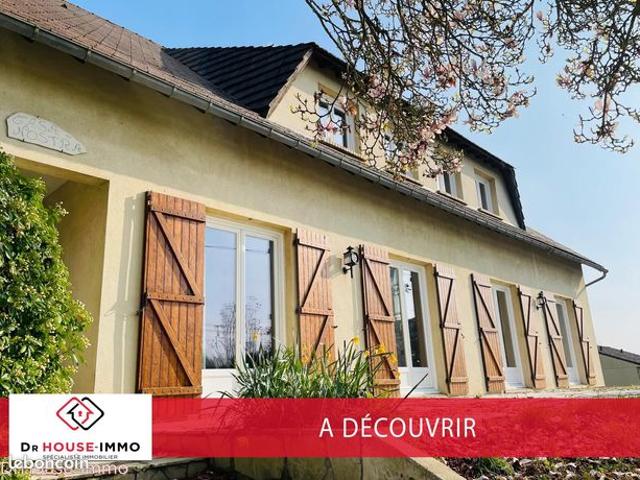 Maison 8 pièces 240 m²