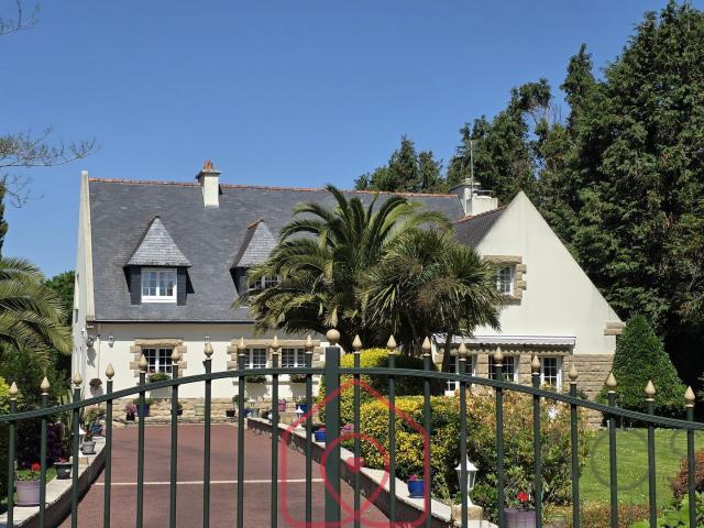 Maison 8 pièces 240 m²