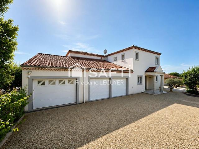 Maison 8 pièces 240 m²