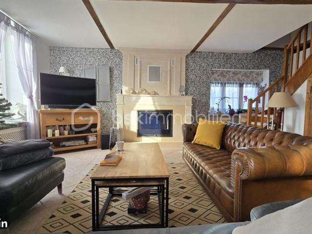 Maison 8 pièces 240 m²