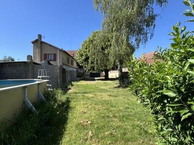 Maison 8 pièces 240 m²