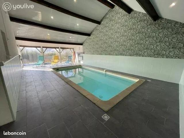 Maison 8 pièces 240 m²