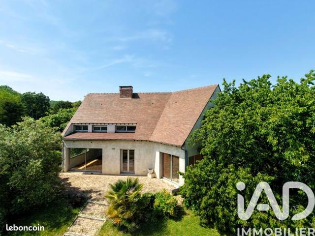 Maison 8 pièces 240 m²