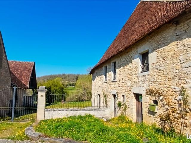 Maison 8 pièces 240 m²