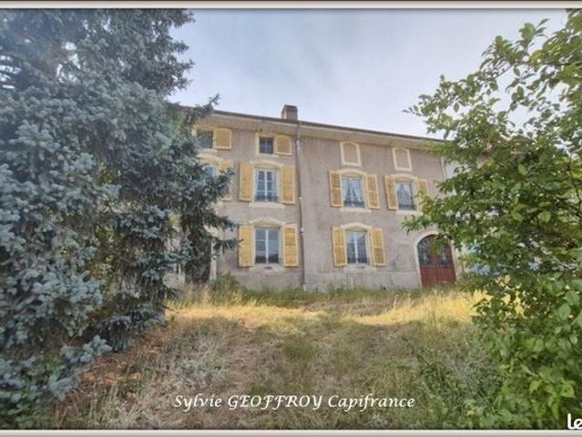 Maison 8 pièces 240 m²