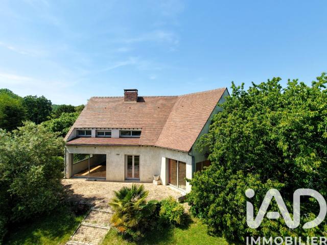 Maison 8 pièces 240 m²