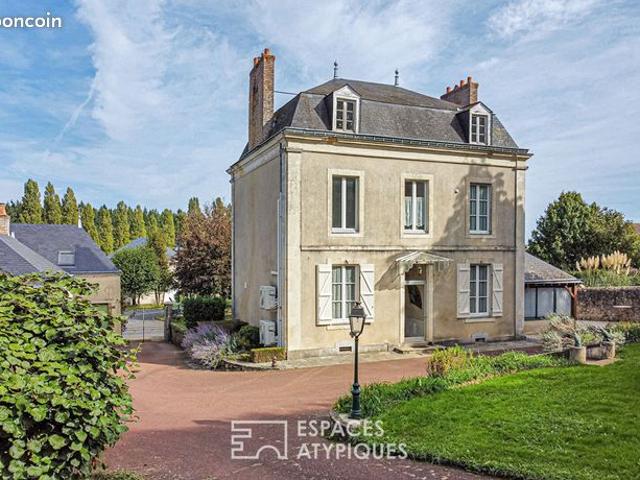 Maison 8 pièces 240 m²