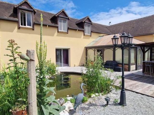 Maison 8 pièces 240 m²