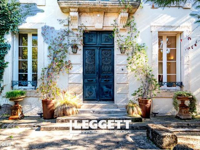 Maison 8 pièces 240 m²