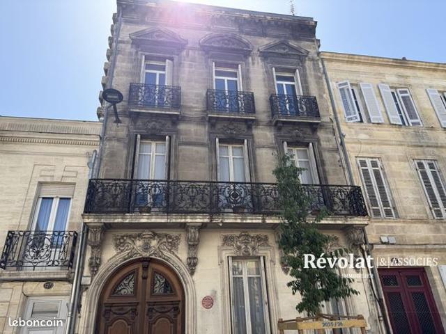 Maison 8 pièces 240 m²