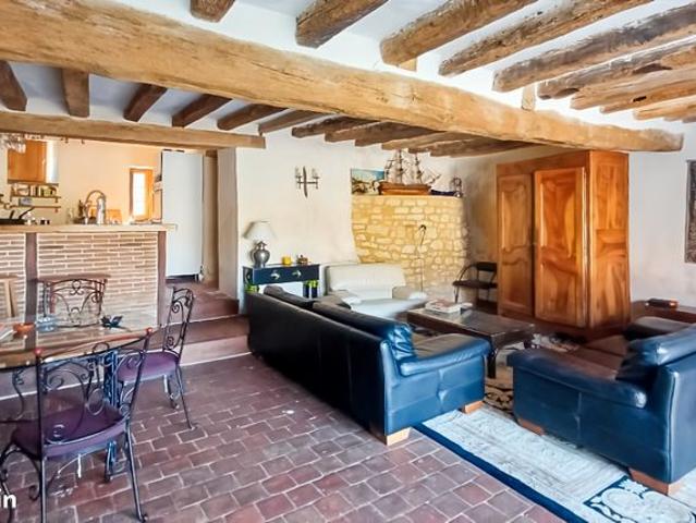 Maison 8 pièces 240 m²