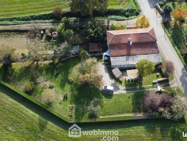 Maison 8 pièces 240 m²