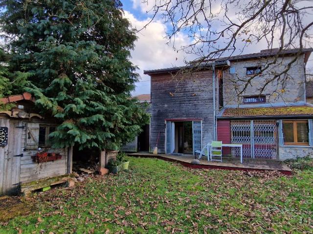 Maison 8 pièces 241 m²