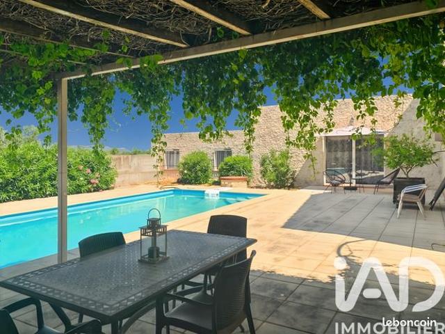 Maison 8 pièces 241 m²