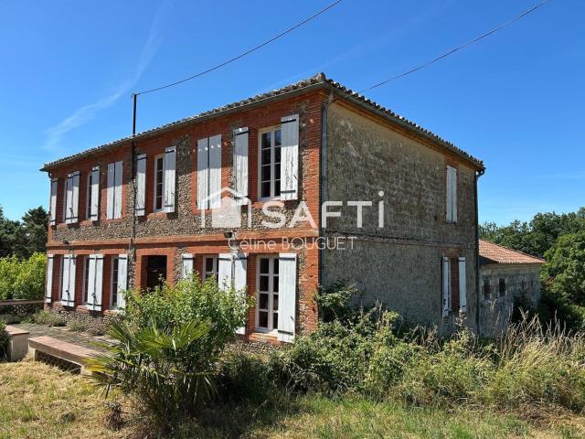 Maison 8 pièces 241 m²
