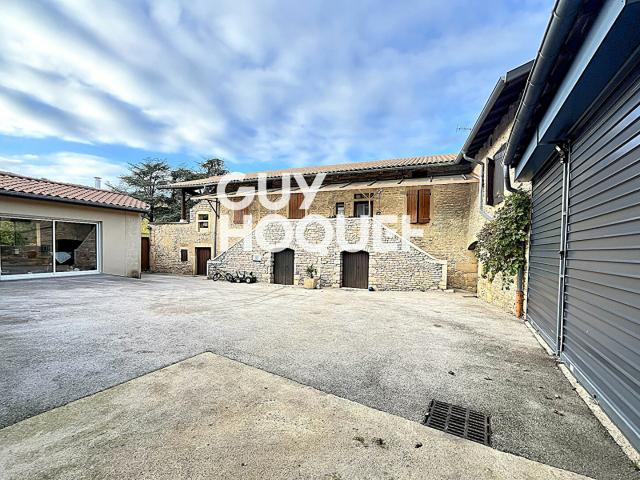 Maison 8 pièces 241 m²
