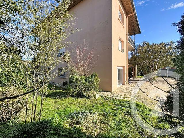 Maison 8 pièces 242 m²