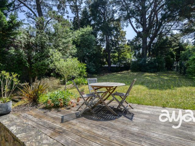 Maison 8 pièces 242 m²