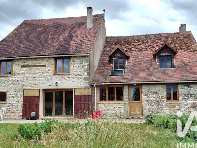 Maison 8 pièces 242 m²