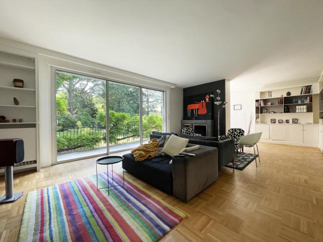 Maison 8 pièces 242 m²