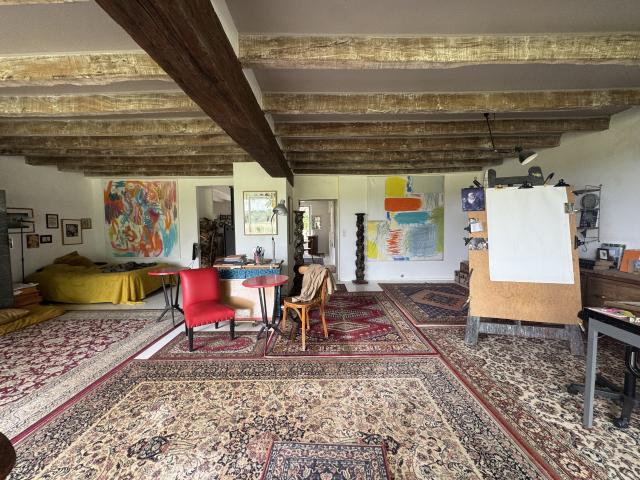Maison 8 pièces 242 m²