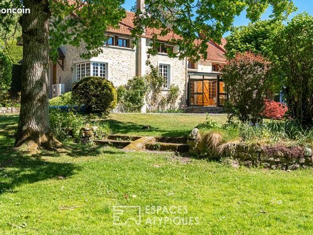 Maison 8 pièces 243 m²