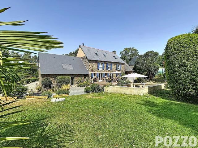 Maison 8 pièces 243 m²