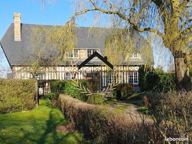 Maison 8 pièces 243 m²
