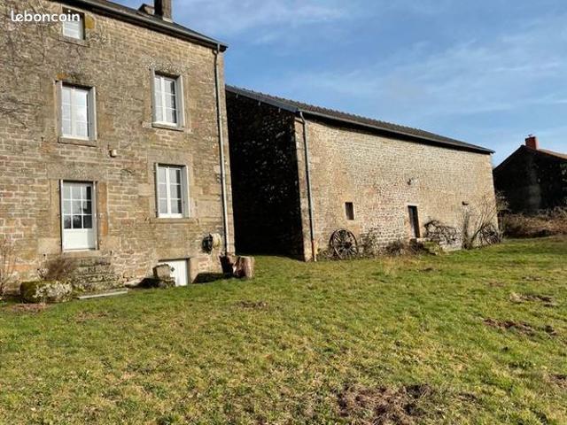 Maison 8 pièces 254 m²