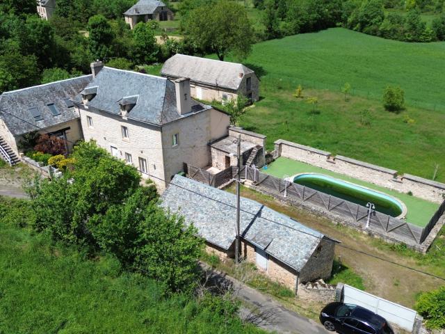 Maison 8 pièces 254 m²
