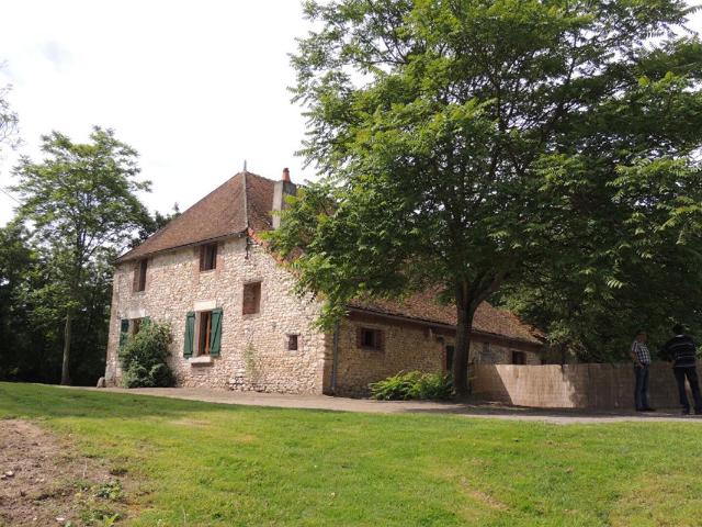 Maison 8 pièces 254 m²