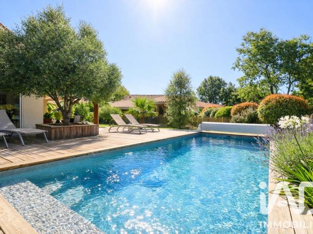 Maison 8 pièces 254 m²