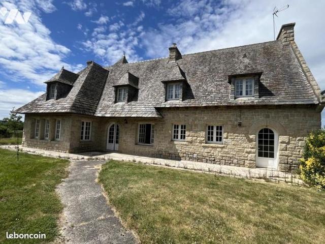 Maison 8 pièces 255 m²