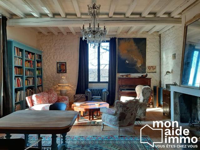 Maison 8 pièces 255 m²