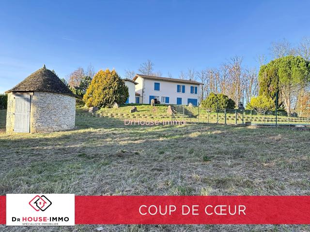 Maison 8 pièces 256 m²
