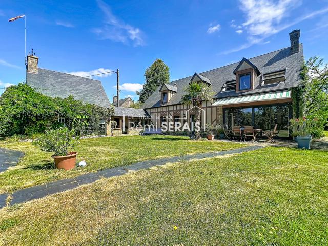 Maison 8 pièces 256 m²