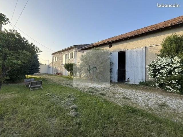 Maison 8 pièces 257 m²
