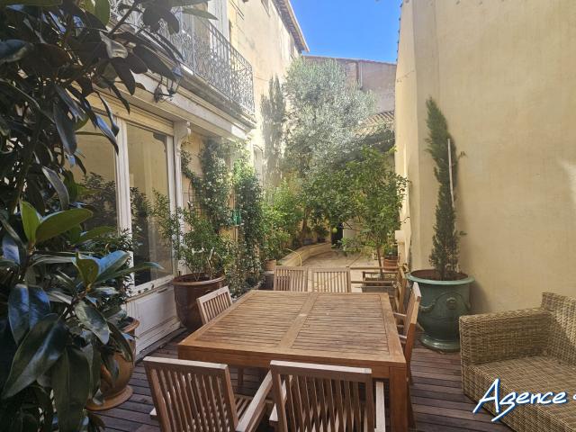 Maison 8 pièces 257 m²