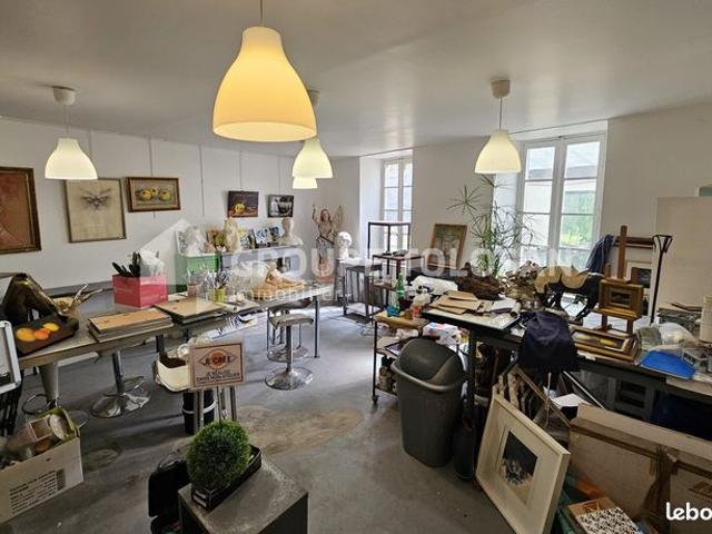 Maison 8 pièces 257 m²